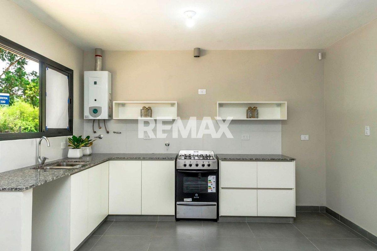 Foto de CASA EN ESQUINA VENTA UNIVERSIDAD CATOLICA, imagen 3