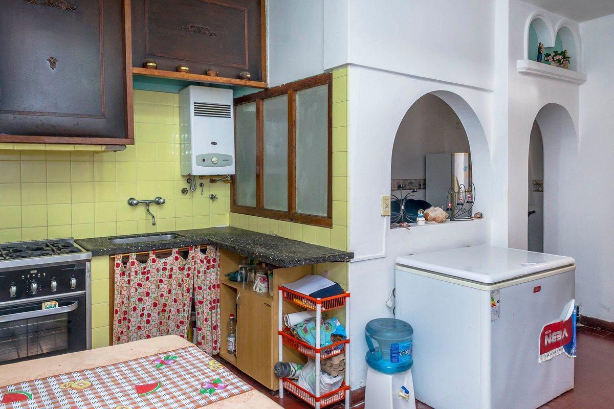 Foto de CASA VENTA O PERMUTA TRES CERRITOS 4 DORMITORIOS, imagen 4