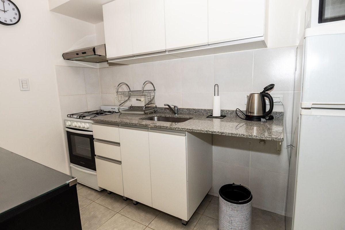 Foto de DEPARTAMENTO 1 DORMITORIO VENTA MACROCENTRO, imagen 4