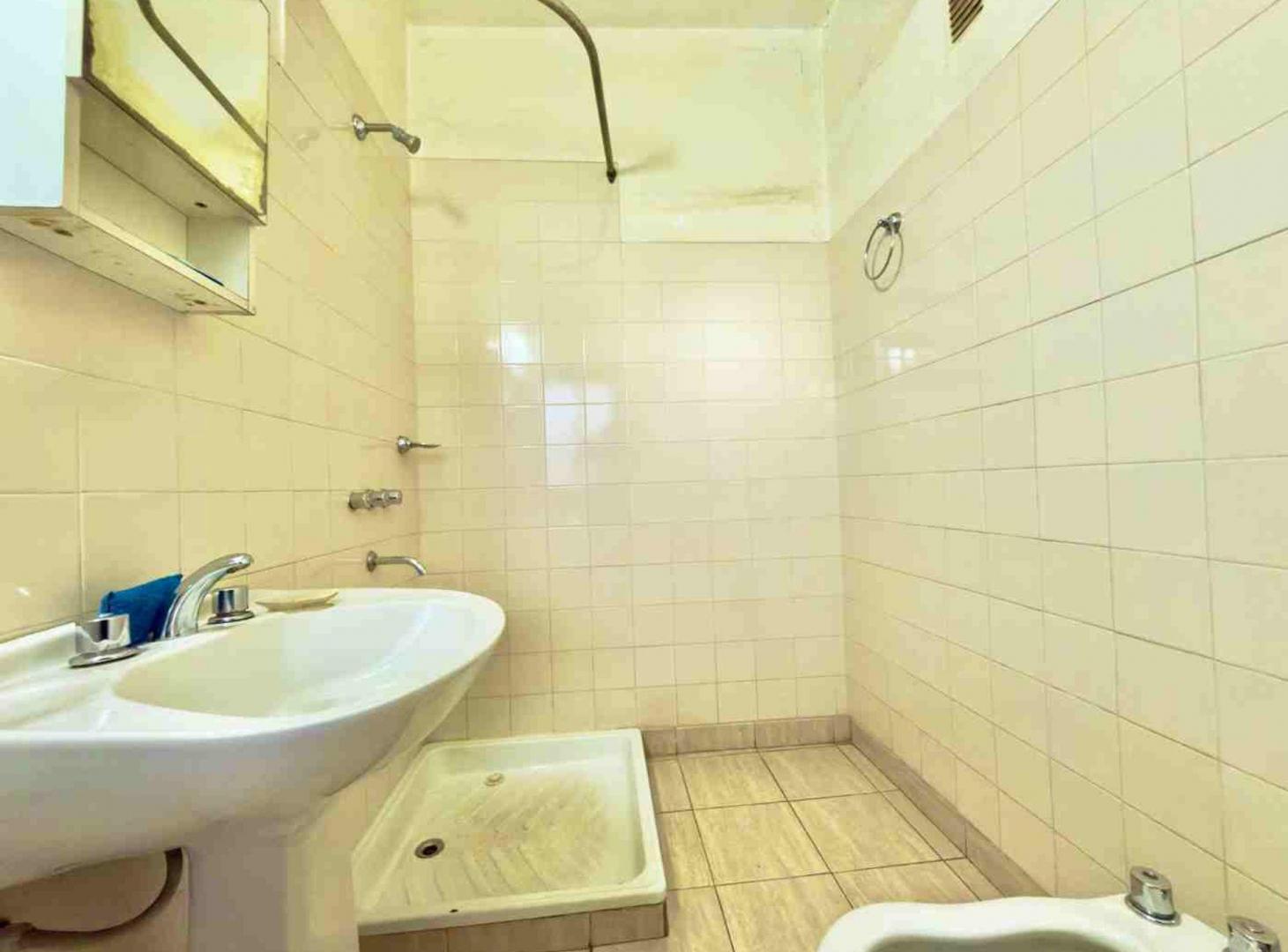 Foto de CASA EN VENTA MACROCENTRO APTA COMERCIAL C/GARAJE, imagen 5
