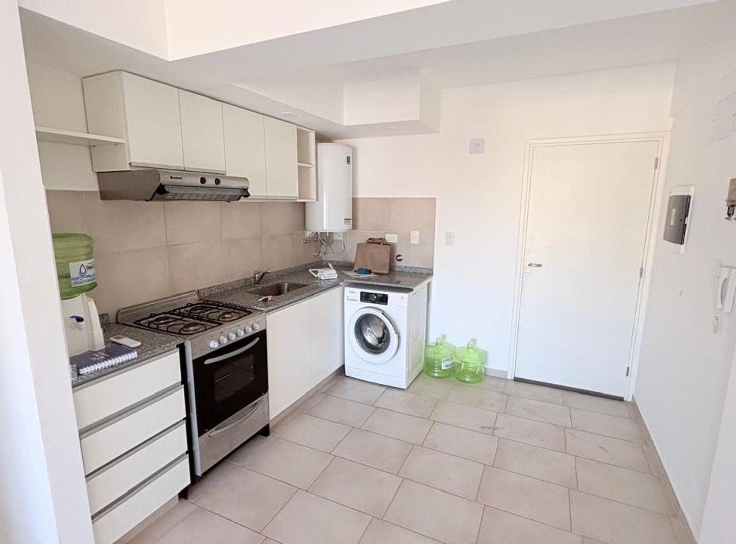 Foto de DEPARTAMENTO VENTA ZONA TRES CERRITOS CON COCHERA, imagen 1