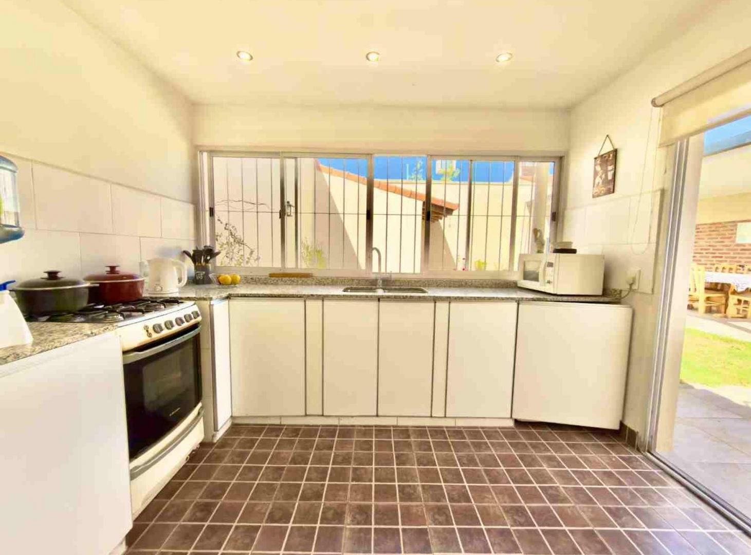 Foto de CASA VENTA MIRASOLES 3 DORM ZONA NORTE AMPLIADA, imagen 2