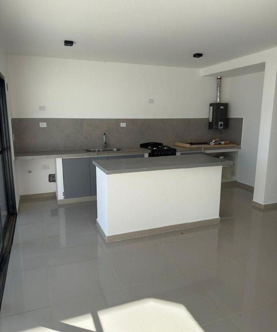 Foto de DUPLEX VENTA A ESTRENAR VIA AURELIA 3 DORMITORIOS, imagen 3
