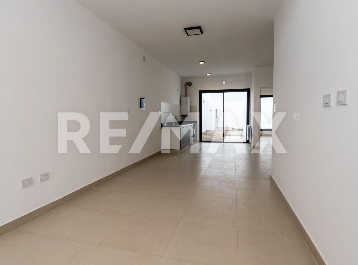 Foto de CASA EN VENTA A ESTRENAR EN VIA AURELIA ZONA SUR, imagen 1