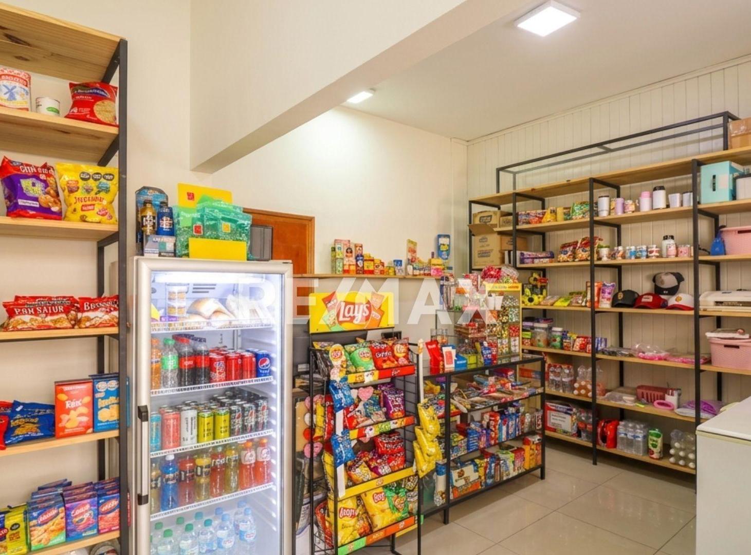 Foto de CASA VENTA + LOCALES COMERCIALES 25 DE MAYO 200, imagen 4