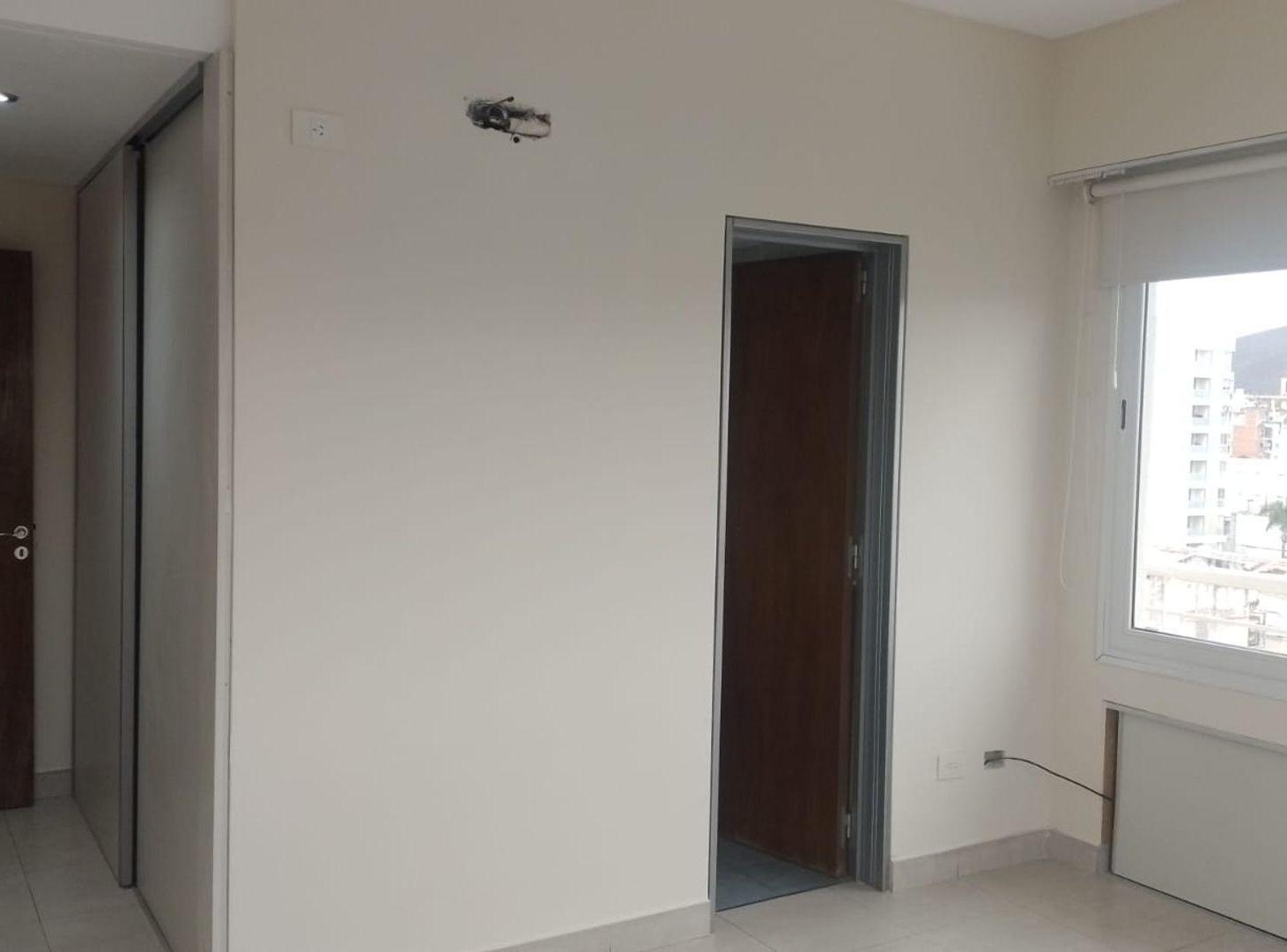 Foto de DEPARTAMENTO AMPLIO EN ALQUILER MACROCENTRO 2 DORM, imagen 4