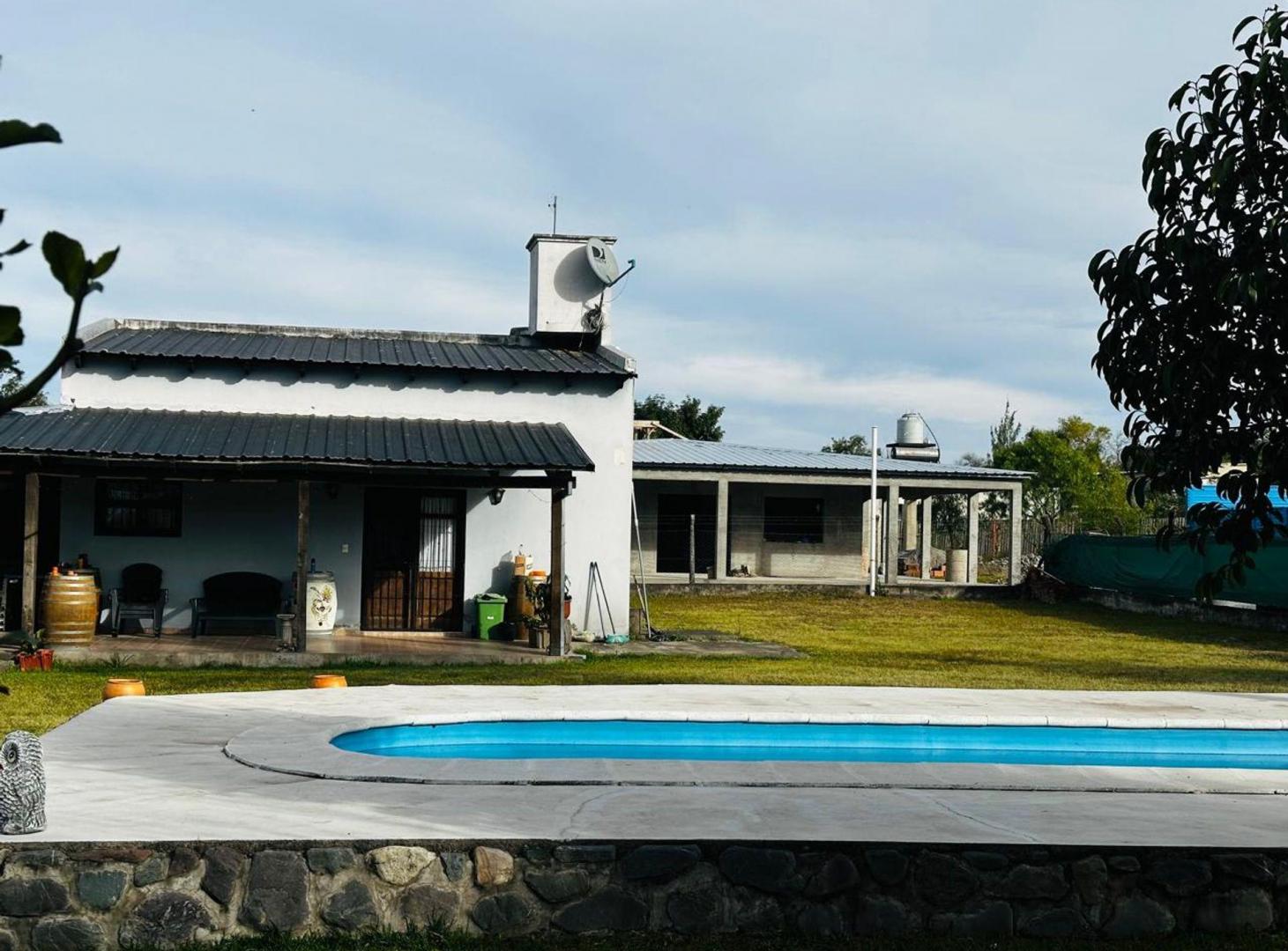 Foto de CASA EN VENTA EN CAMPO QUIJANO CON PILETA, imagen 1