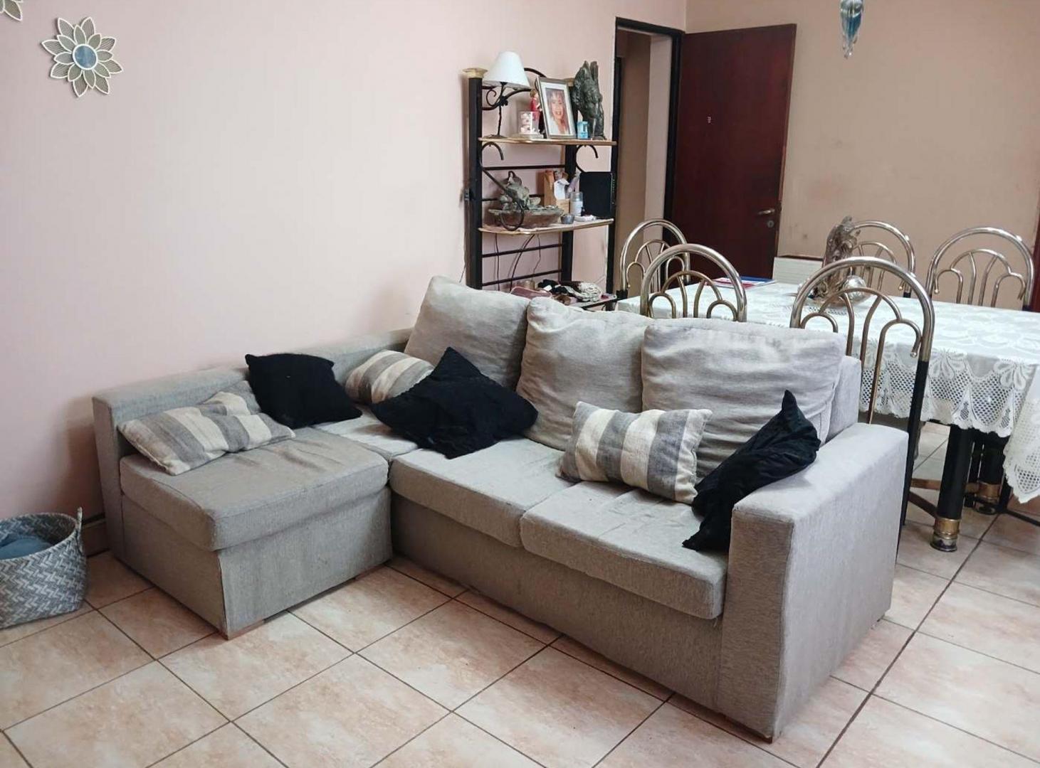 Foto de CASA VENTA B° ARENALES ZONA SUR 3 DORMITORIOS, imagen 3