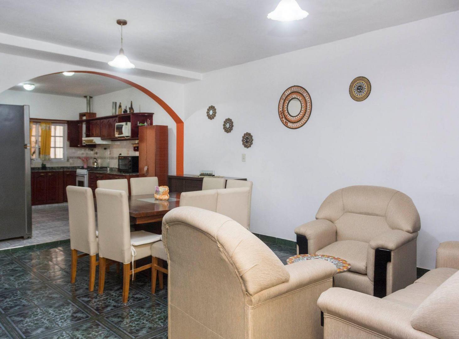 Foto de CASA VENTA SOBRE AVENIDA AUTODROMO APTA CREDITO, imagen 2