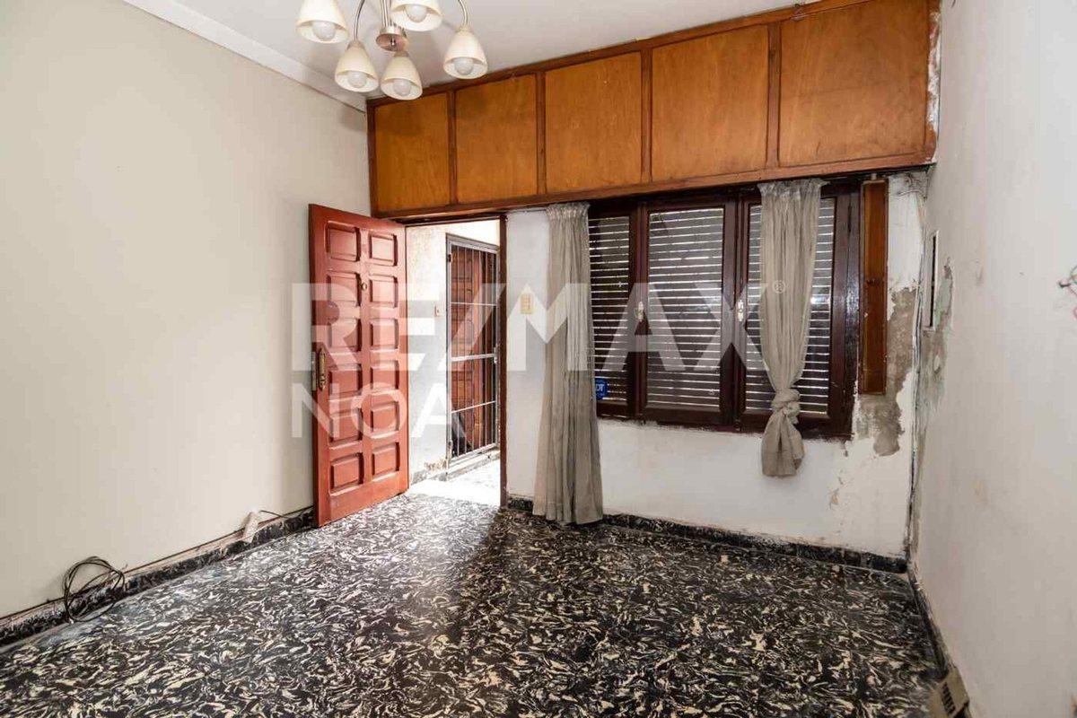 Foto de CASA 4 DORMITORIOS VENTA CON COCHERA MACROCENTRO, imagen 3