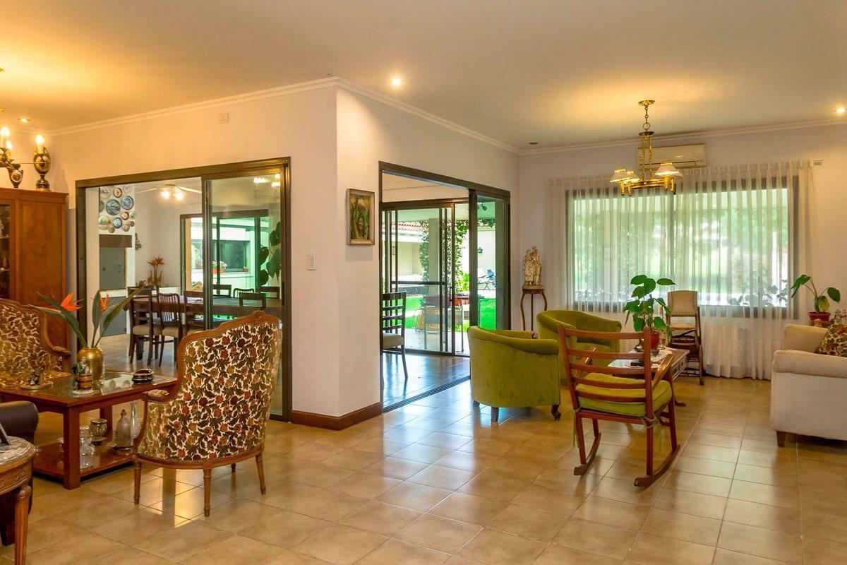 Foto de CASA EN VENTA CLUB DE CAMPO VALLE ESCONDIDO, imagen 1