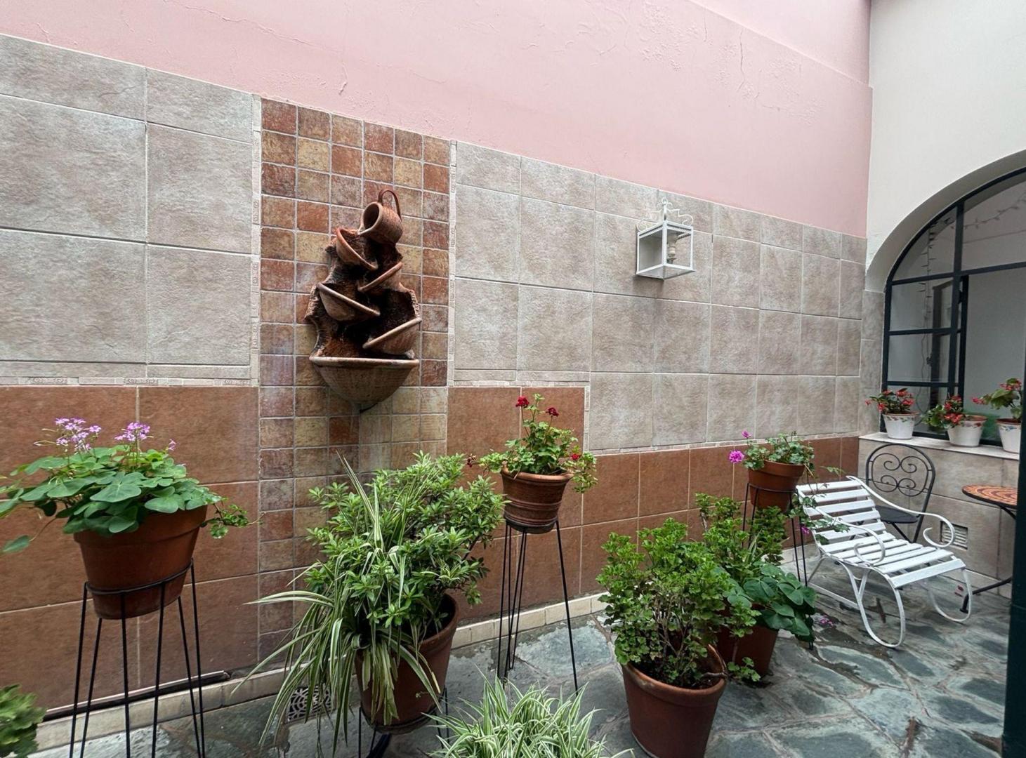 Foto de CASA EN VENTA SOBRE AVENIDA ENTRE RIOS MACROCENTRO, imagen 5