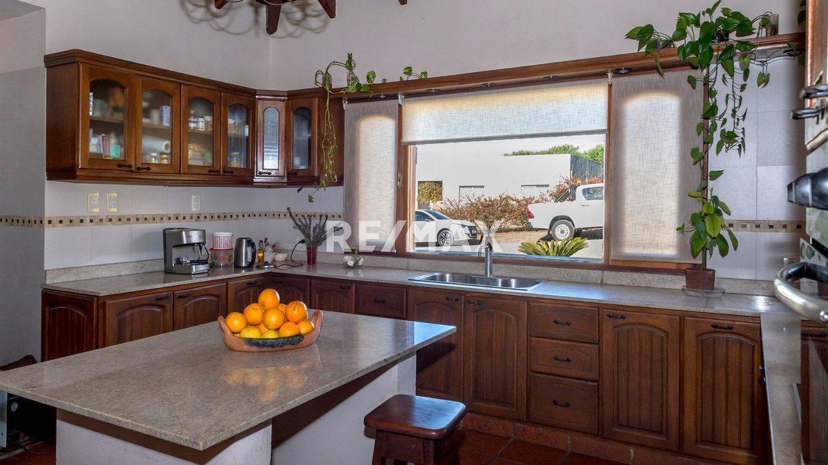 Foto de CASA 8 AMBIENTES 500 M2 VENTA LA LUCINDA NORTE, imagen 5
