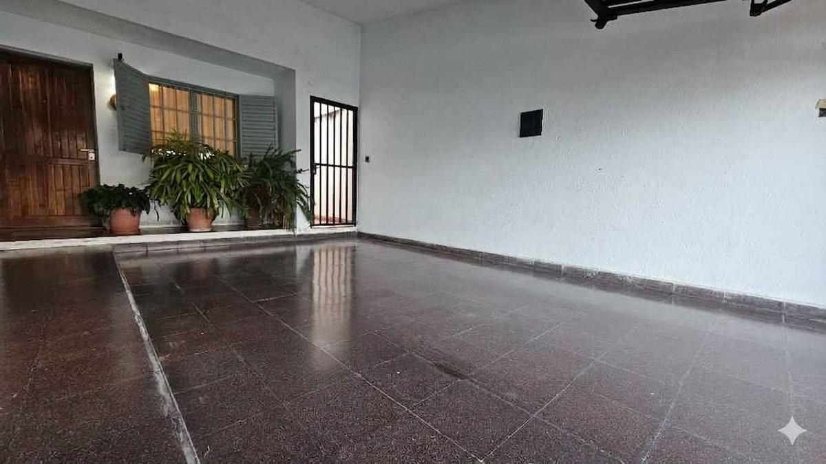 Foto de CASA EN VENTA PARQUE BELGRANO ZONA NORTE 4 DORM, imagen 3