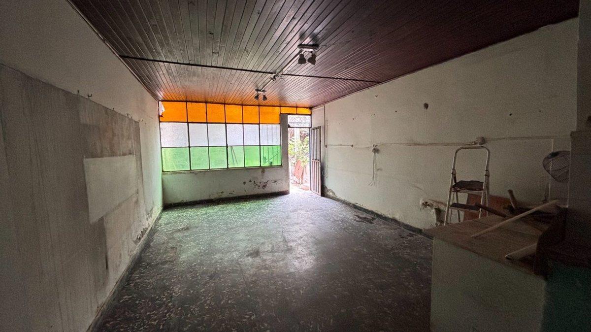 Foto de CASA VENTA BARRIO INTERSINDICAL 3 DORMITORIOS, imagen 3