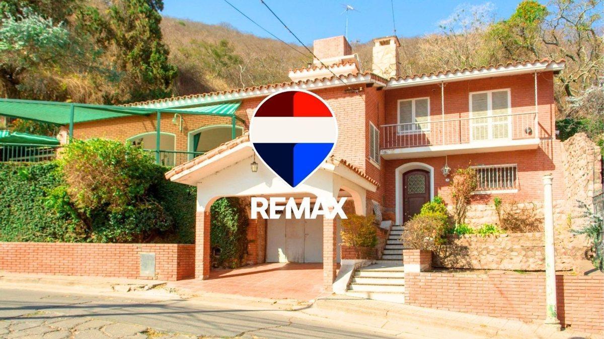 Foto de CASA 3 DORMITORIOS VENTA ZONA MONUMENTO CON PILETA, imagen 1