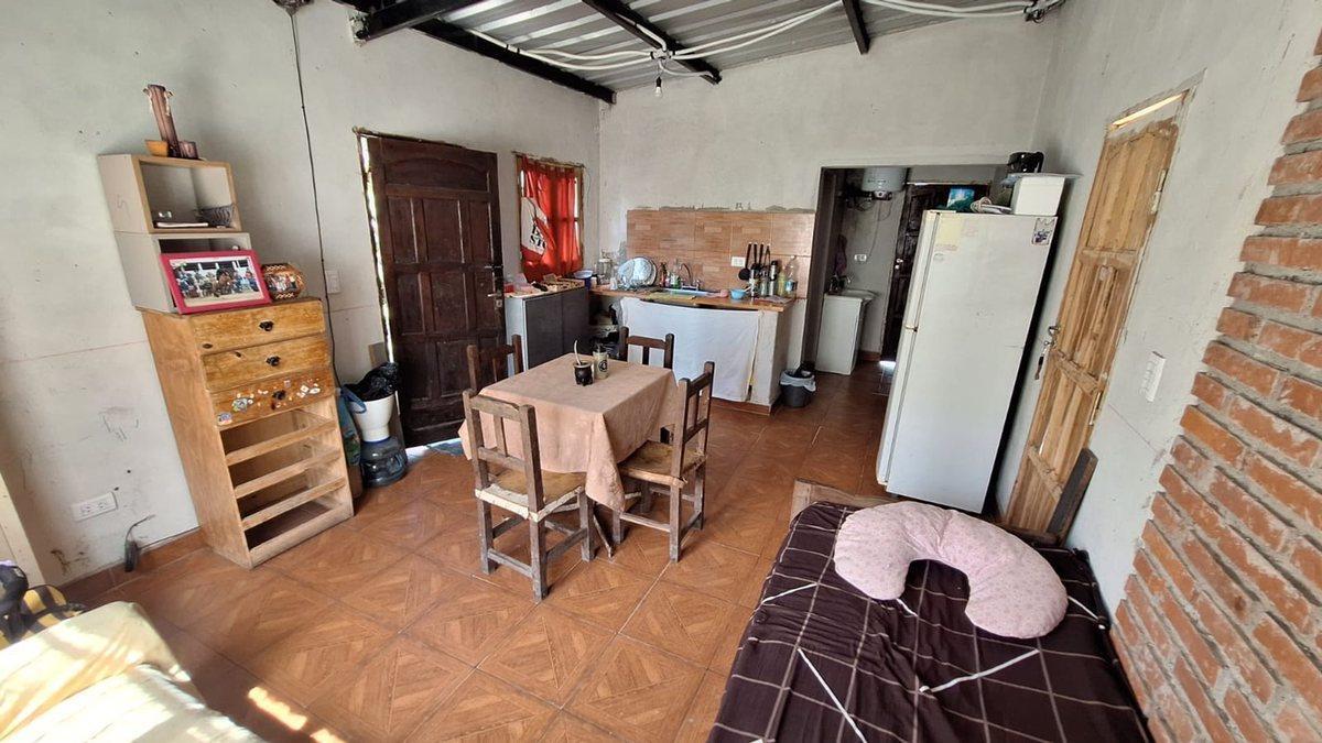 Foto de CASA 1 DORMITORIOS VENTA LA CALDERILLA SOBRE RN 9, imagen 2