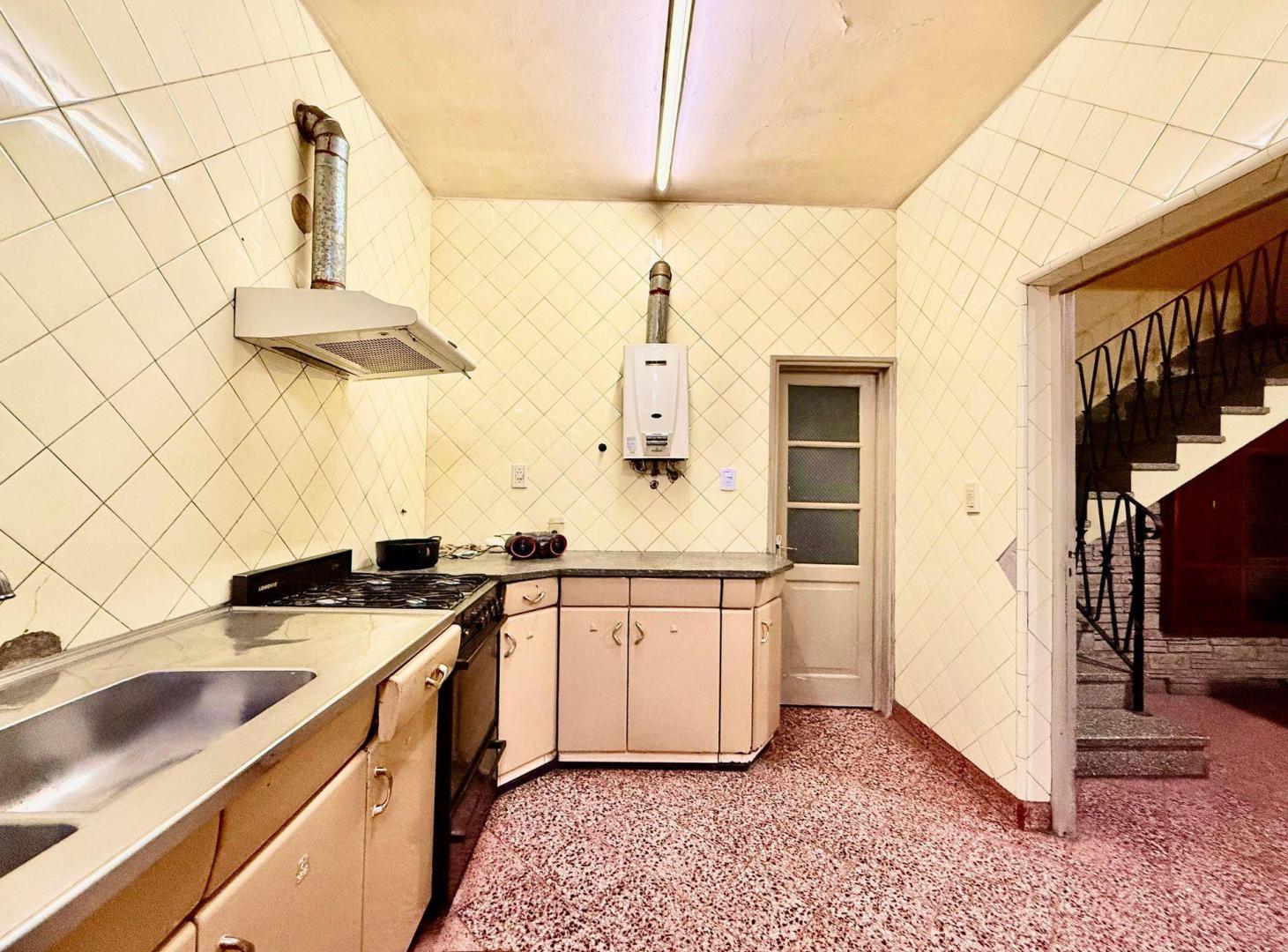 Foto de CASA EN VENTA MACROCENTRO APTA COMERCIAL C/GARAJE, imagen 3