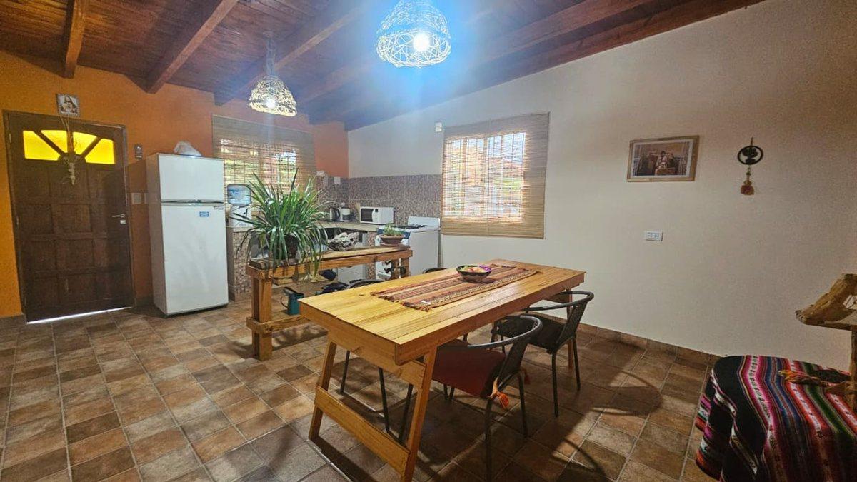 Foto de CASA EN VENTA CON PILETA EL ENCON 2 DORMITORIOS, imagen 3