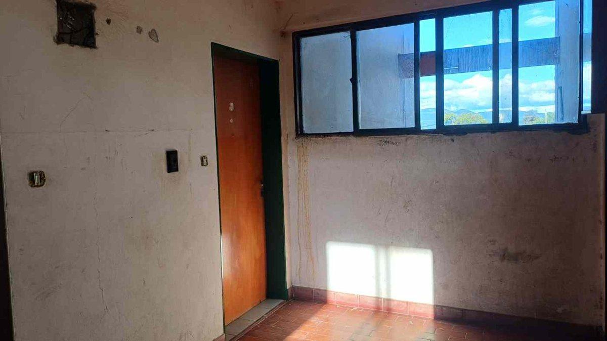 Foto de DEPARTAMENTO VENTA EN B° JUAN PABLO II ZONA SUR, imagen 4
