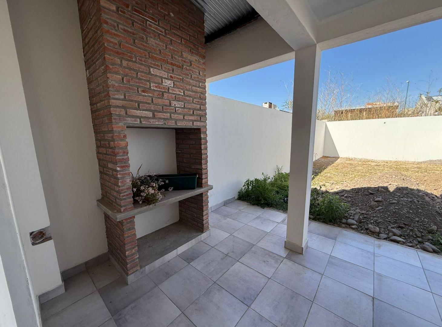 Foto de CASA DUPLEX A ESTRENAR EN VENTA VIA AURELIA 2 DORM, imagen 4
