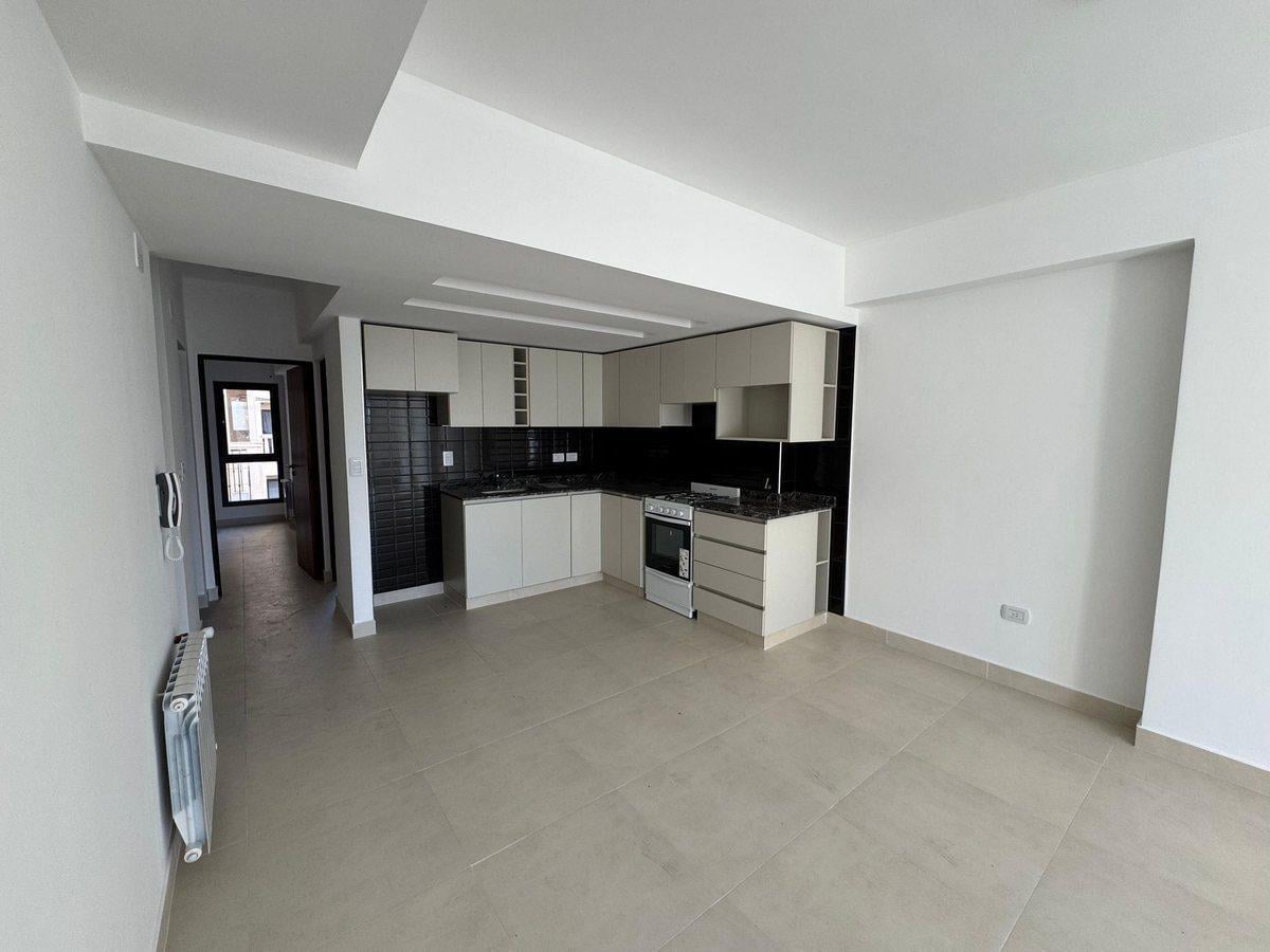 Foto de DEPARTAMENTO 2 DORMITORIOS VENTA MACROCENTRO, imagen 2