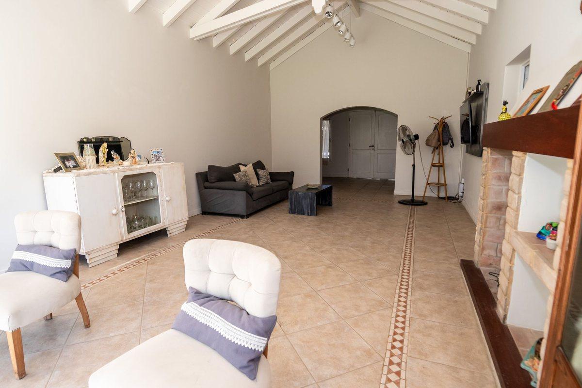 Foto de CASA AMPLIA VENTA LA ALMUDENA 3 DORMITORIOS, imagen 3