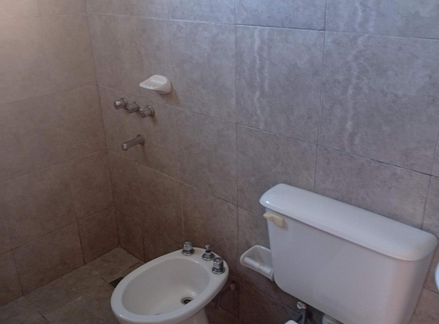 Foto de MONOAMBIENTE EN ALQUILER EL HUAICO ZONA NORTE, imagen 3