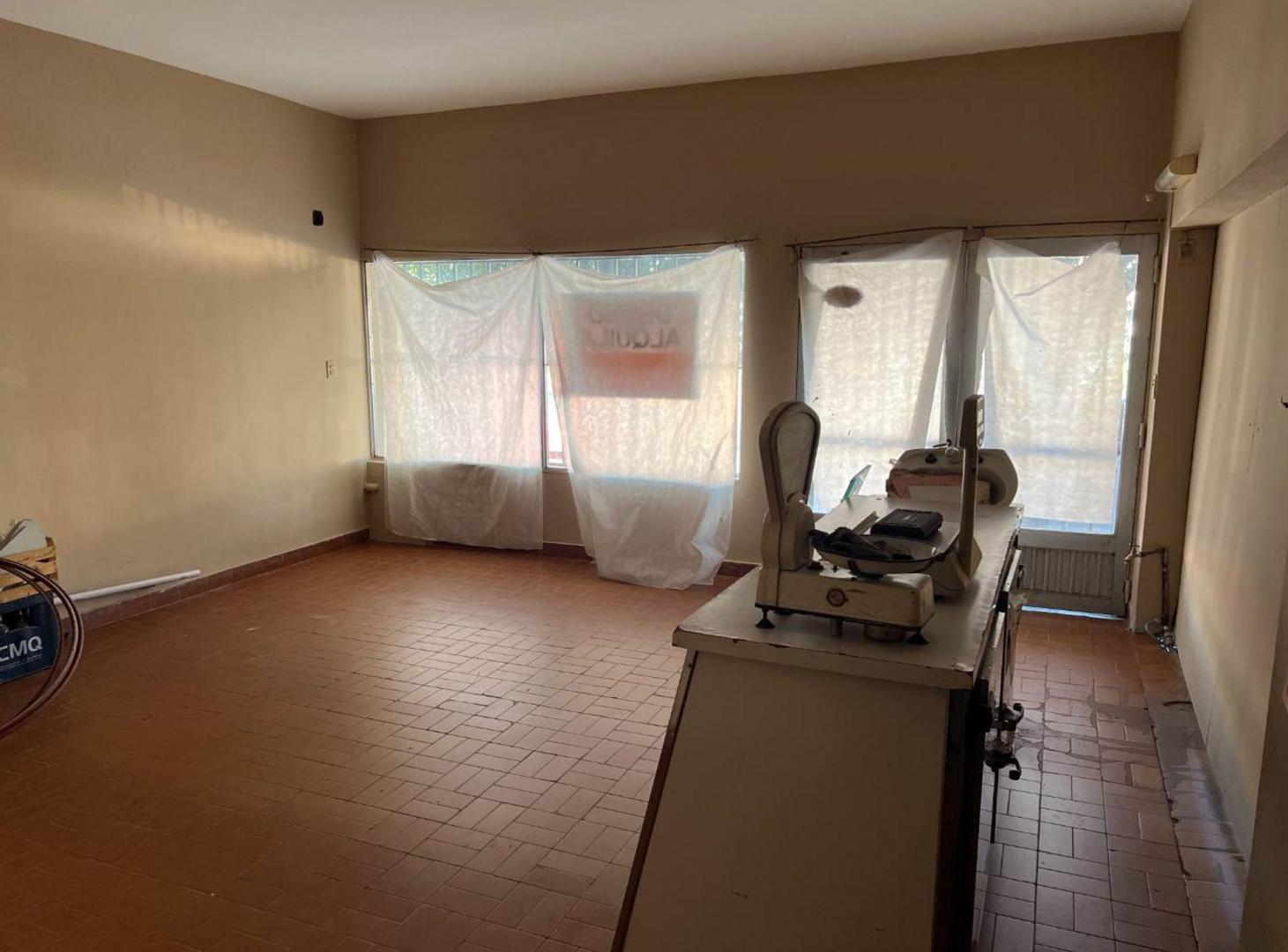 Foto de LOCAL COMERCIAL ALQULER CON DEPOSITO MACROCENTRO, imagen 1