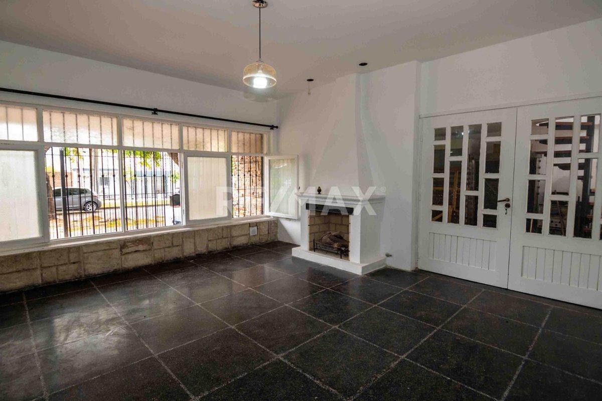 Foto de CASA EN ALQUILER ESTUDIO COCHERA TRES CERRITOS, imagen 1