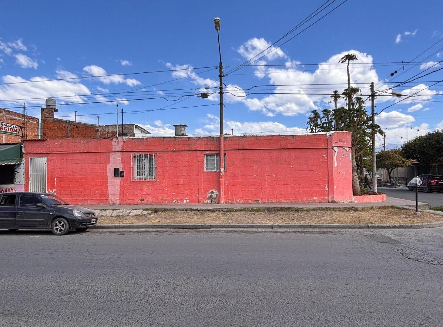 Foto de CASA ESQUINA CON LOCAL COMERCIAL BARRIO EL TRIBUNO, imagen 4
