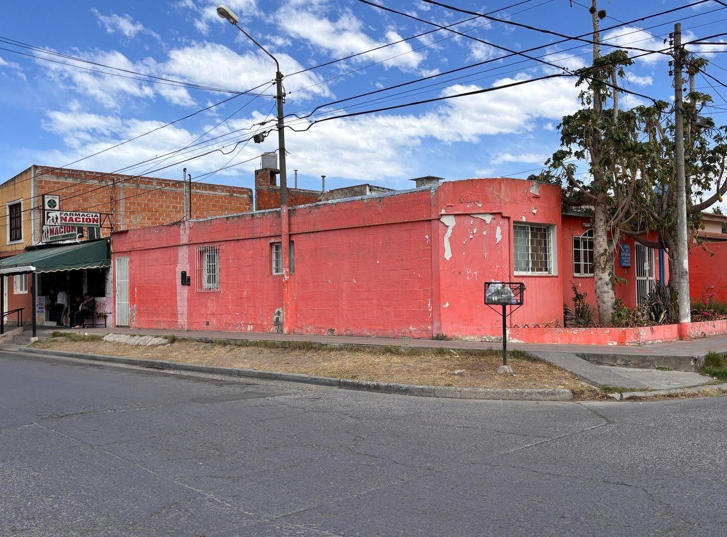 Foto de CASA ESQUINA CON LOCAL COMERCIAL BARRIO EL TRIBUNO, imagen 3