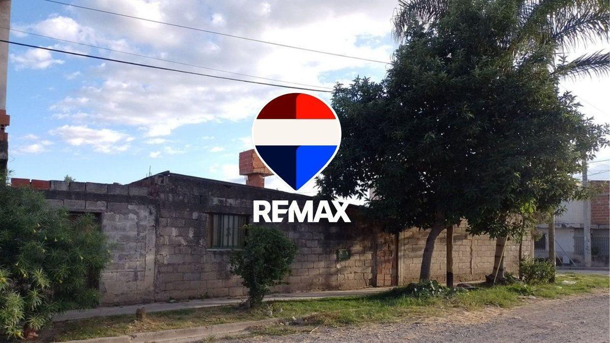 Foto de CASA VENTA VILLA ASUNCION ZONA OESTE EN ESQUINA, imagen 1
