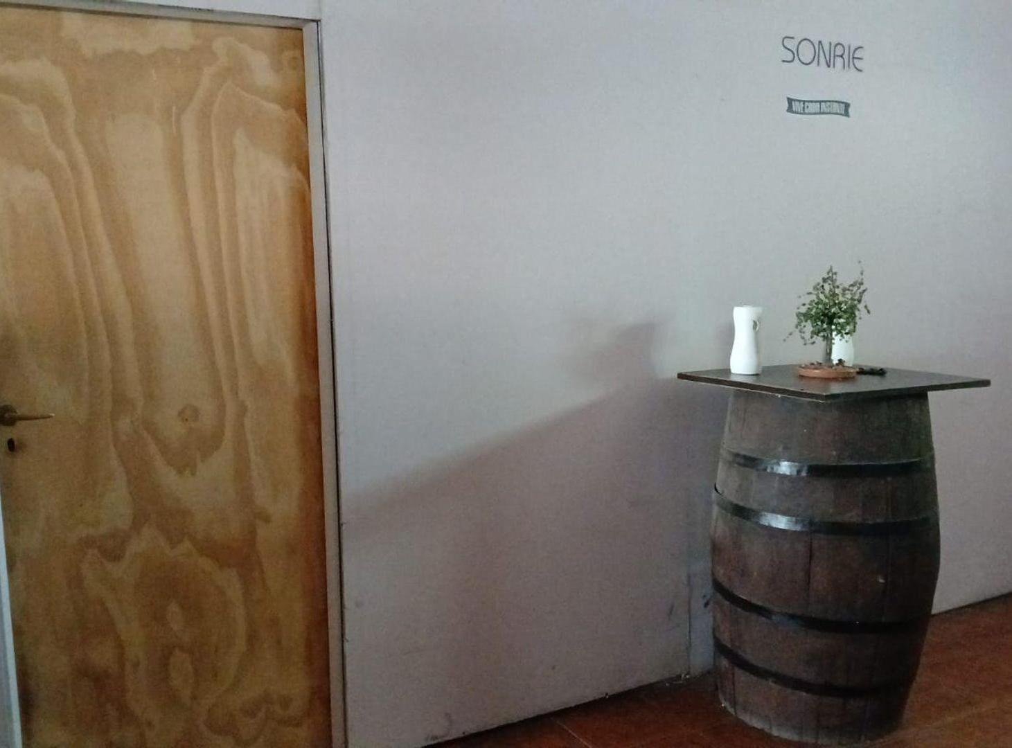 Foto de CASA CON LOCAL COMERCIAL EN VENTA MACROCENTRO, imagen 2