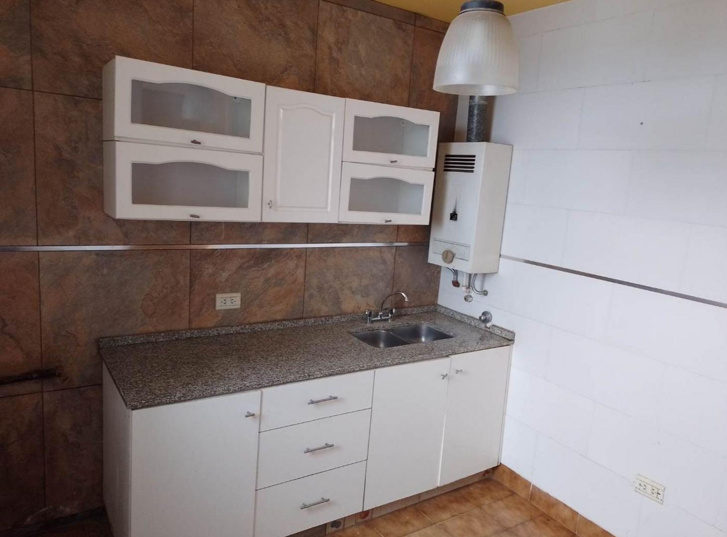 Foto de DEPARTAMENTO VENTA APTO CREDITO MACROCENTRO 3 DORM, imagen 4