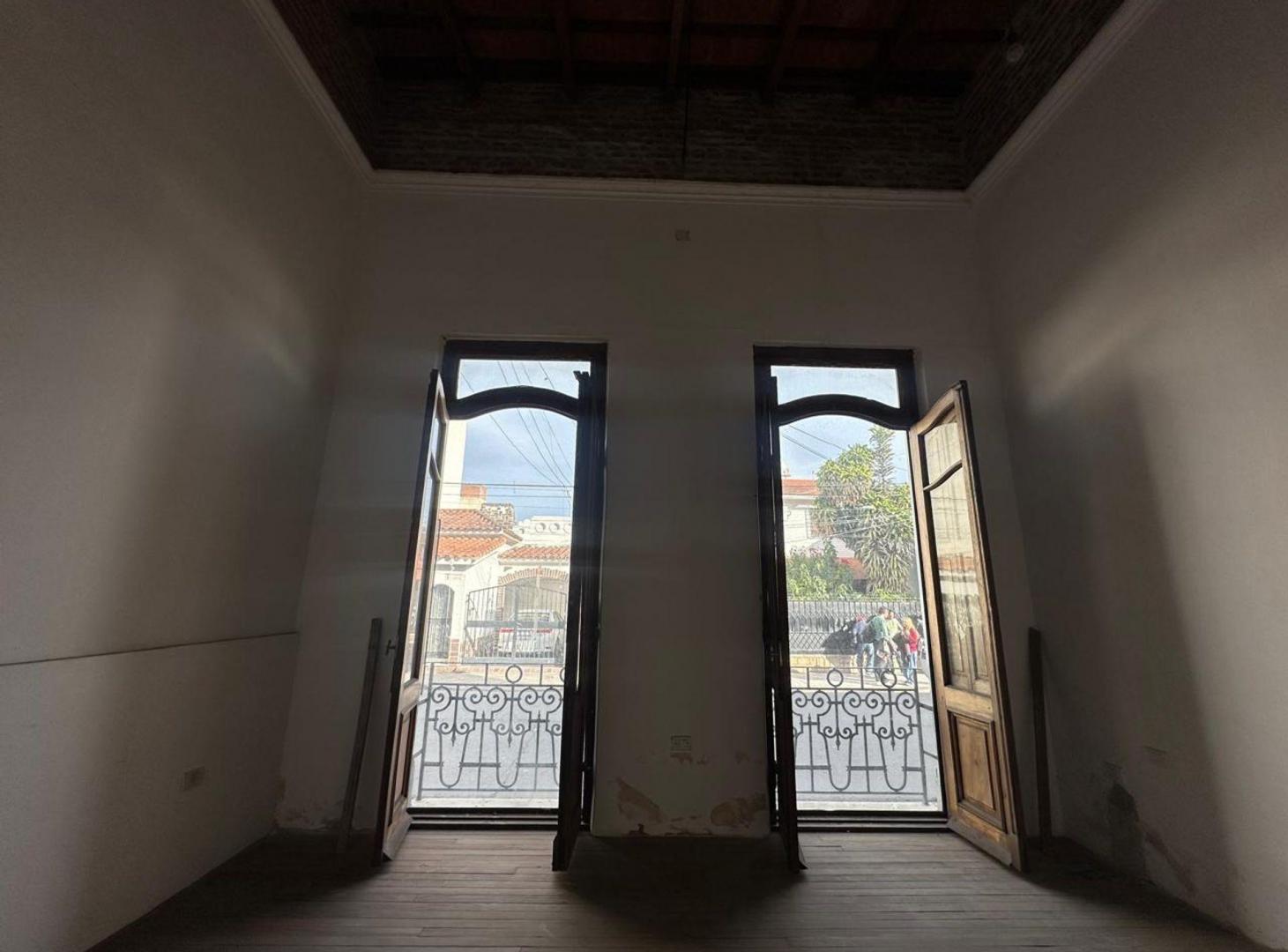 Foto de CASA EN VENTA MACROCENTRO 368 MT2, imagen 4