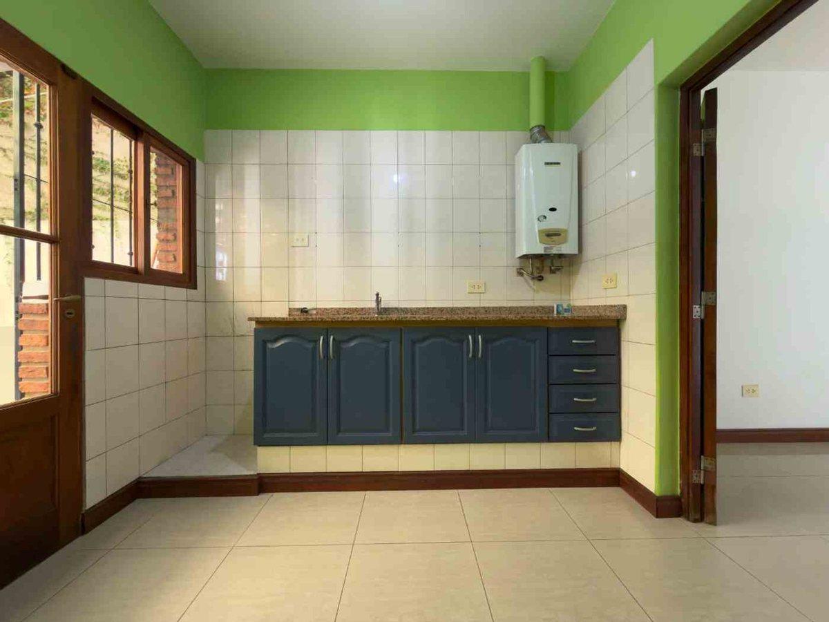 Foto de CASA3 EN VENTA TRES CERRITOS 3 DORM APTA CREDITO, imagen 3
