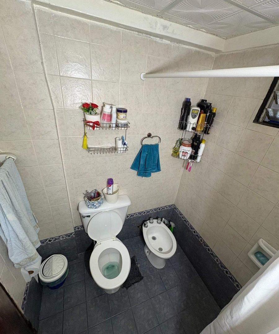 Foto de DEPARTAMENTO VENTA BARRIO BANCARIO ZONA SUR 3 DORM, imagen 5