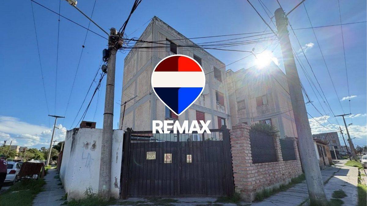 Foto de DEPARTAMENTO VENTA BARRIO BANCARIO ZONA SUR 3 DORM, imagen 3
