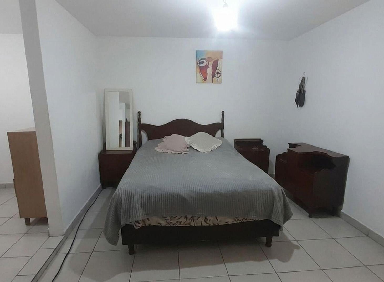 Foto de CASA VENTA PASAJE BELLIDO CERRILLOS 2 DORMITORIOS, imagen 1