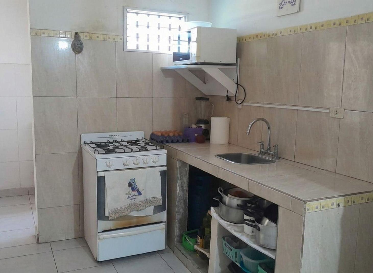 Foto de CASA VENTA PASAJE BELLIDO CERRILLOS 2 DORMITORIOS, imagen 4