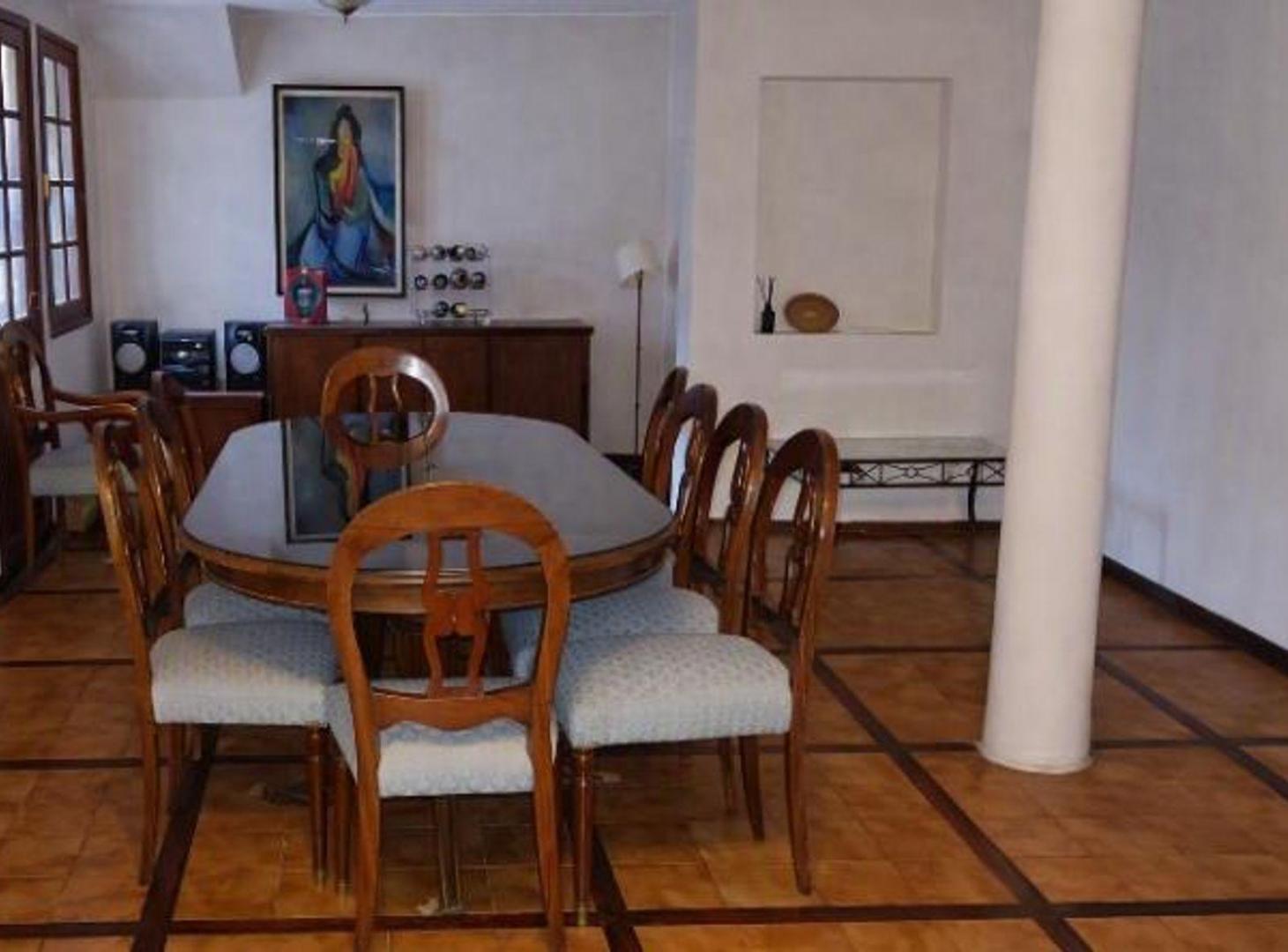 Foto de CASA EN VENTA CON PILETA ZONA MONUMENTO A GÜEMES, imagen 4