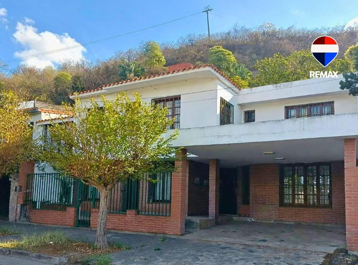 Foto de CASA EN VENTA CON PILETA ZONA MONUMENTO A GÜEMES, imagen 5