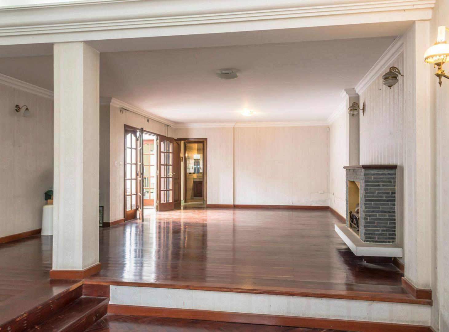 Foto de CASA 4 DORMITORIOS VENTA MACROCENTRO SALTA, imagen 2