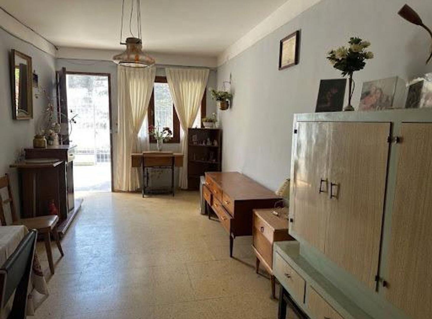 Foto de CASA EN VENTA MACROCENTRO ZONA MERCADO ARTESANAL, imagen 2