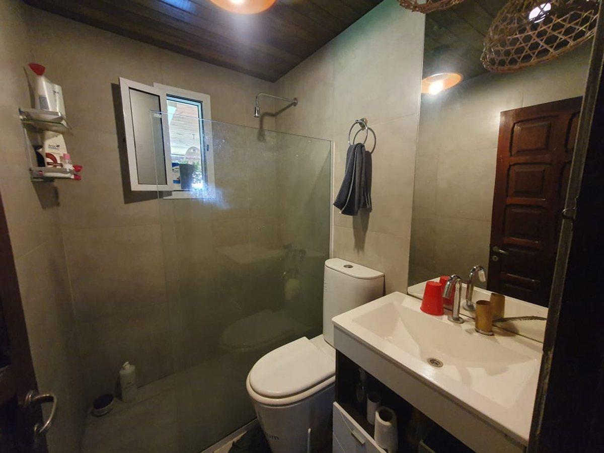 Foto de CASA CON PILETA VENTA ZONA AEROPUERTO, imagen 4