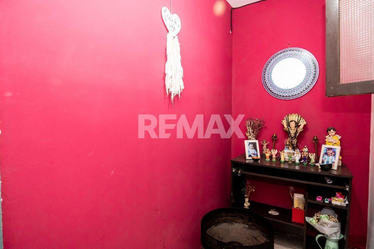 Foto de CASA VENTA MACROCENTRO 4 DORM ACEPTA PERMUTA, imagen 2