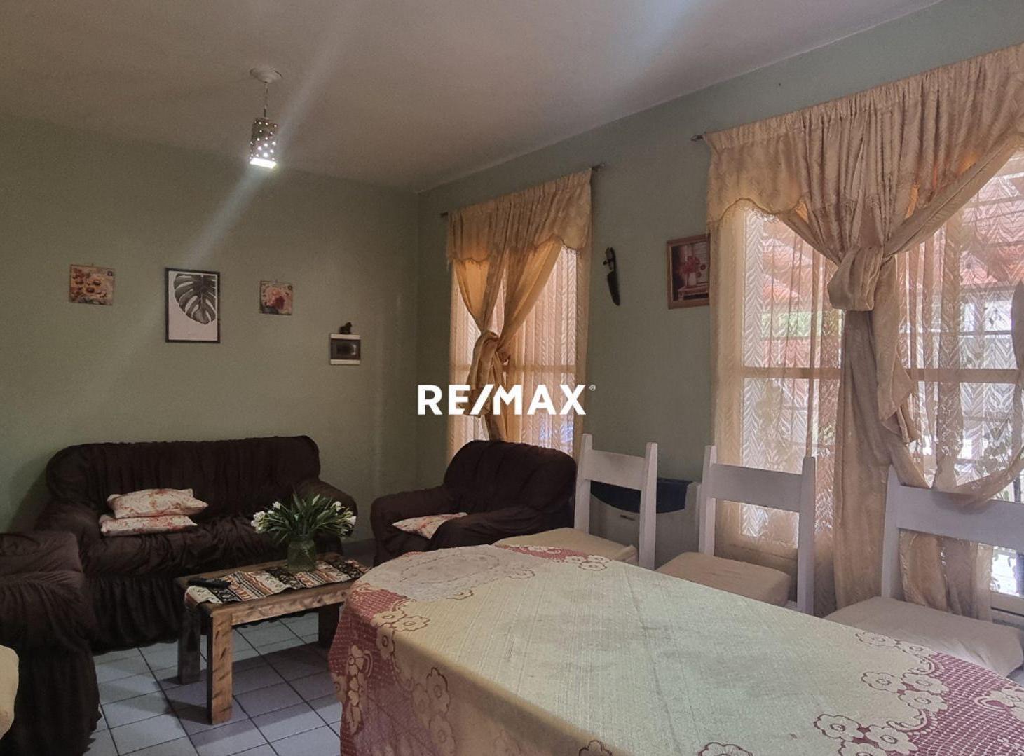 Foto de CASA 4 DORMITORIOS VENTA O PERMUTA ZONA SUR SALTA, imagen 2