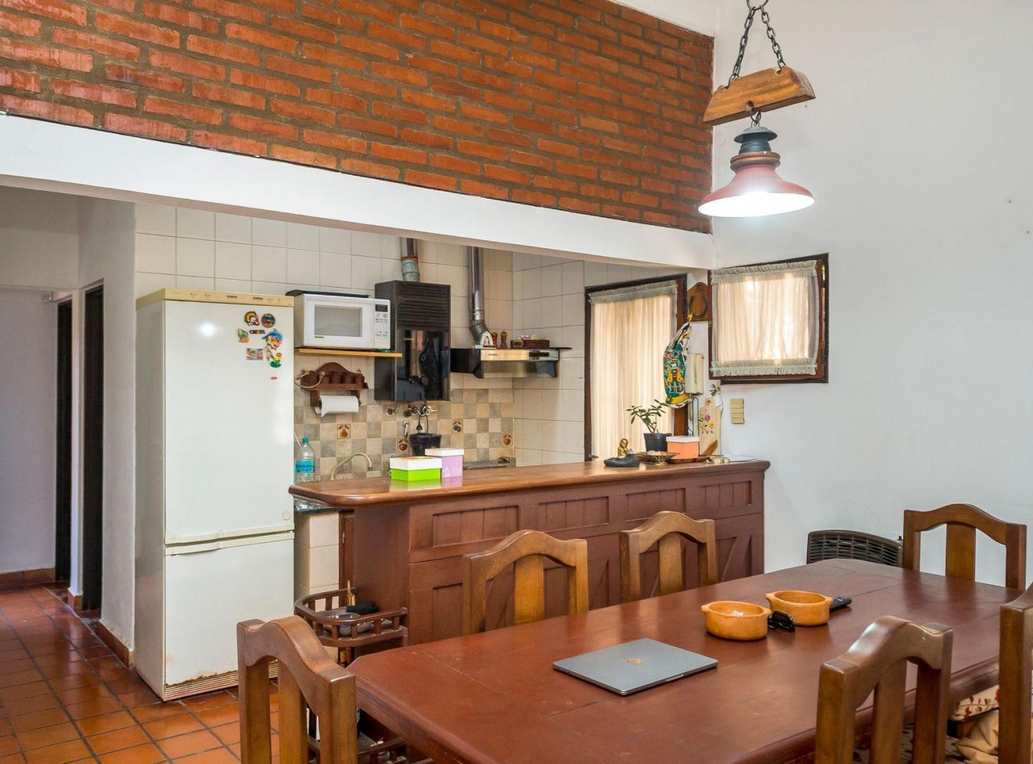 Foto de CASA EN VENTA EN B° SAN NICOLAS 4 DORM ZONA SUR, imagen 3