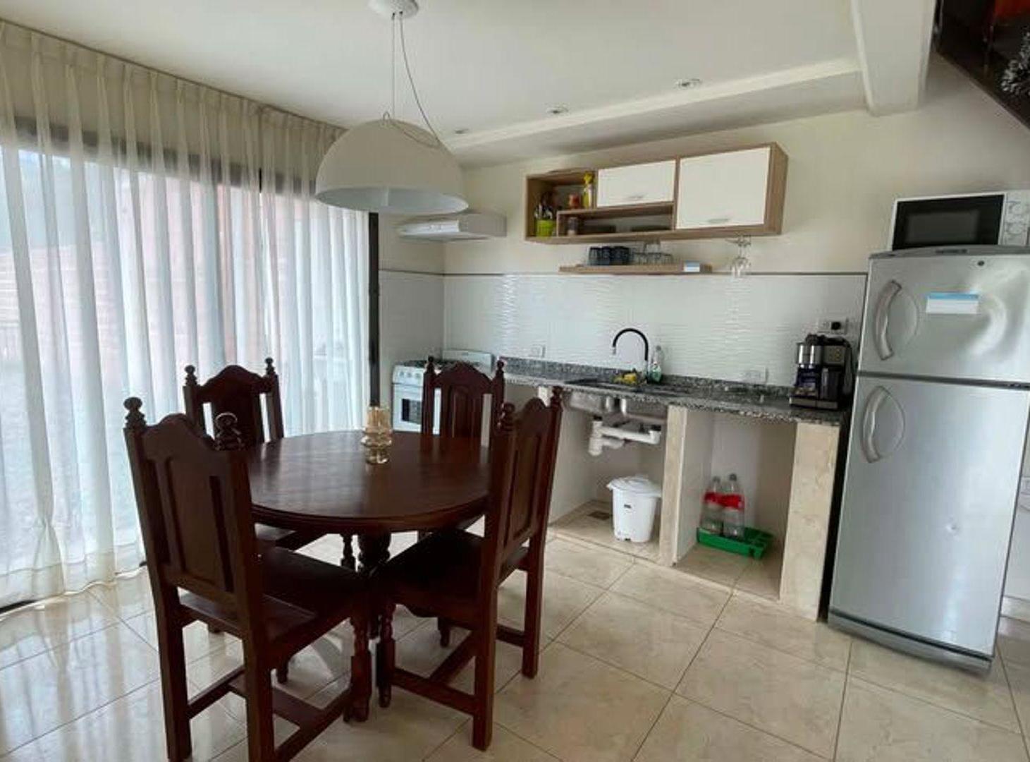 CASA EN VENTA O PERMUTA CAFAYATE CON PILETA